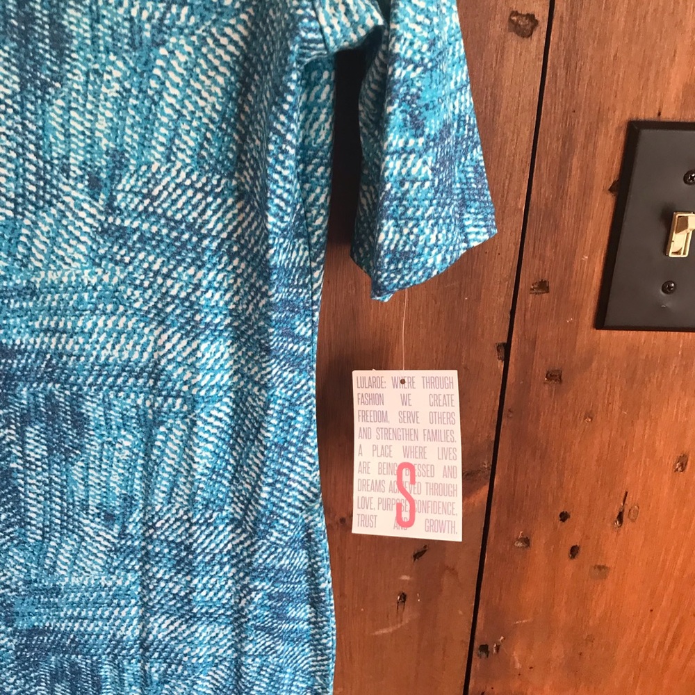 Dress - Picture 2 of 3